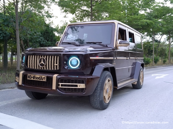 Une Mercedes classe G construite en bois